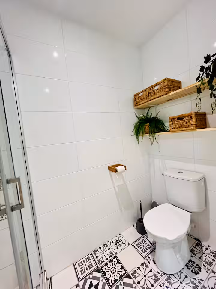 Le Central — toilettes